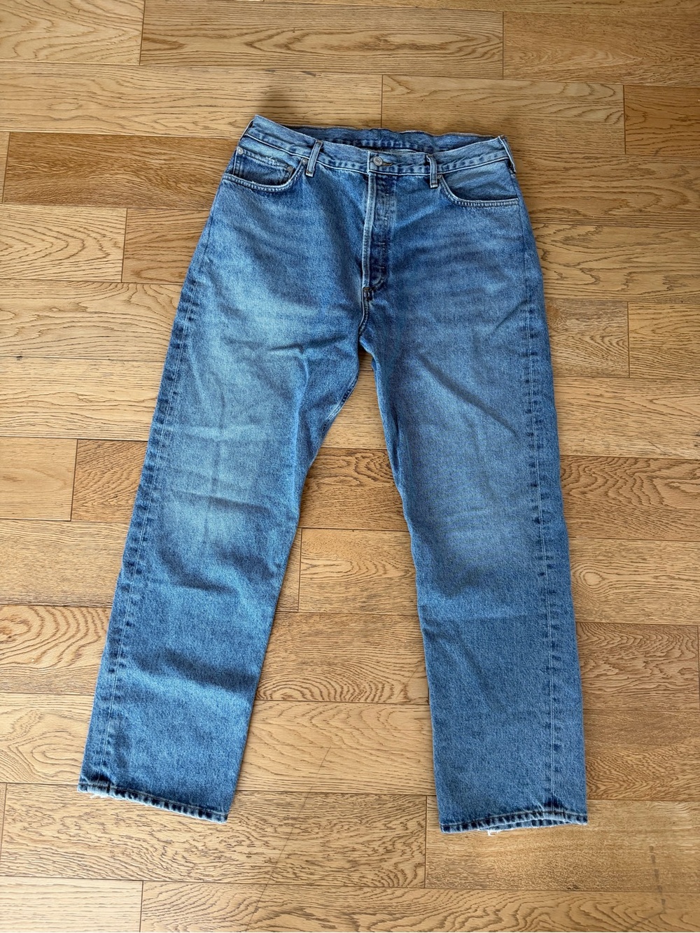 AGolde 90s Light Wash Straight Fit Vintage Sandblasted Non Stretch 36x30